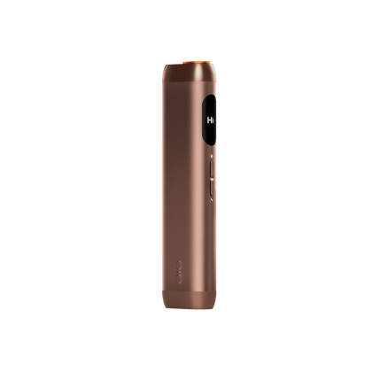 glo Hilo Amber heated tobacco device, front view on white background