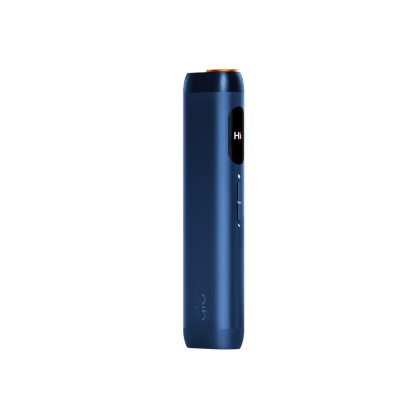 glo Hilo Sapphire heated tobacco device, front view on white background